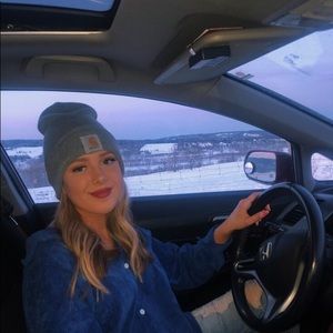 Meet your Posher, Laurel